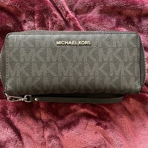 Black Michael Kors Wallet